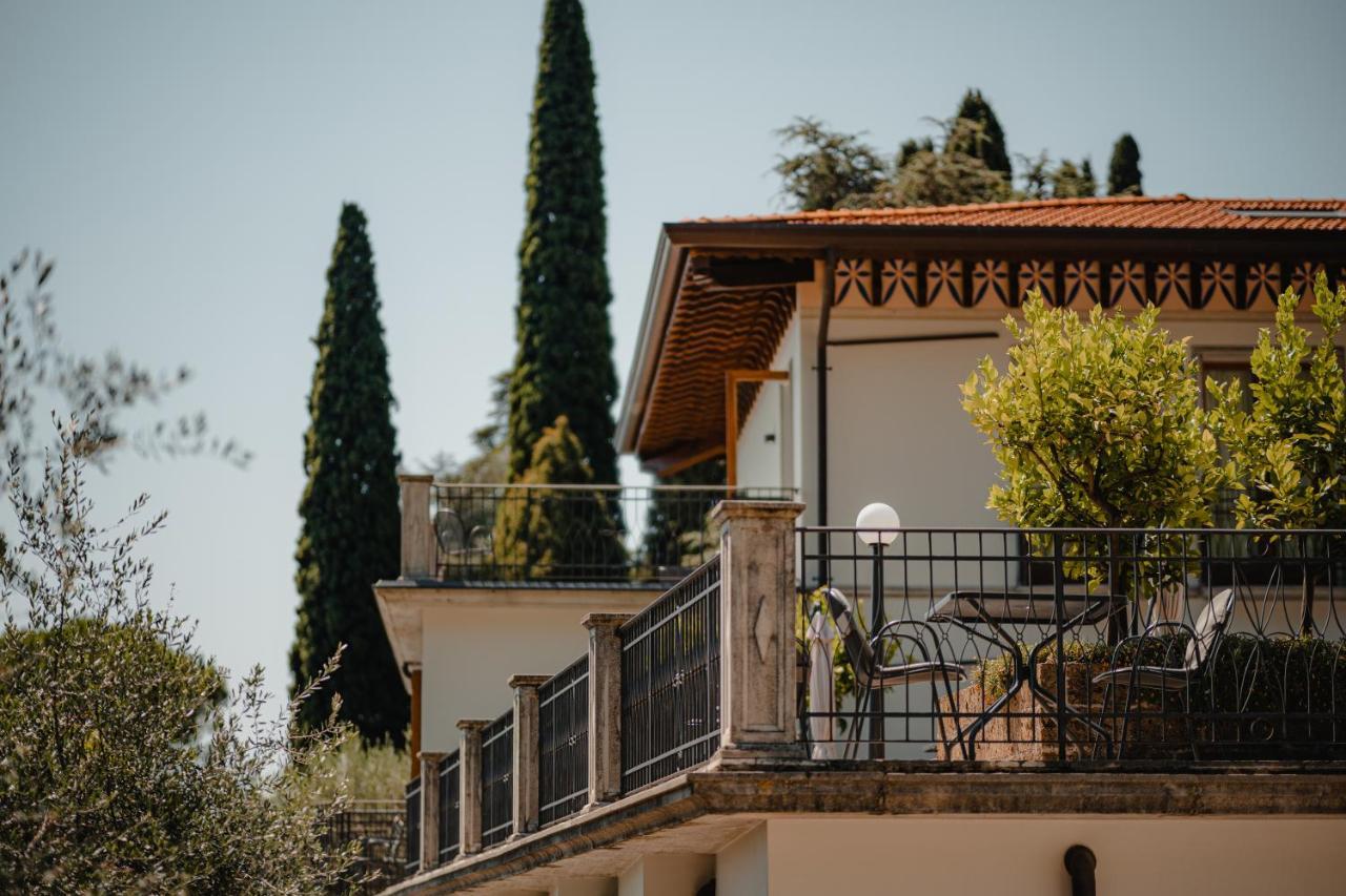 Hotel Villa Maria Au Lac - Estella Hotels Italia Тосколано Мадерно Екстериор снимка