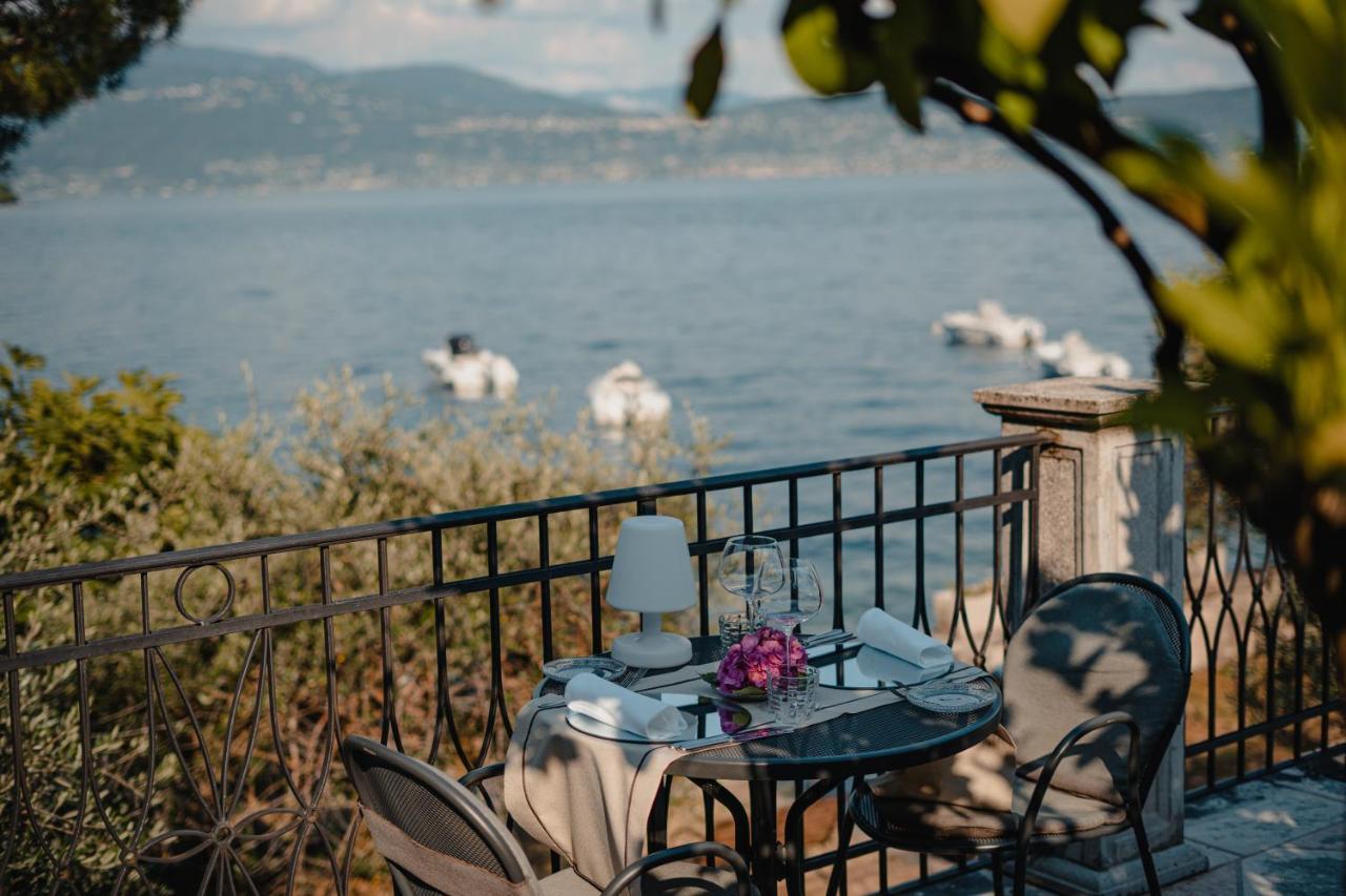 Hotel Villa Maria Au Lac - Estella Hotels Italia Тосколано Мадерно Екстериор снимка