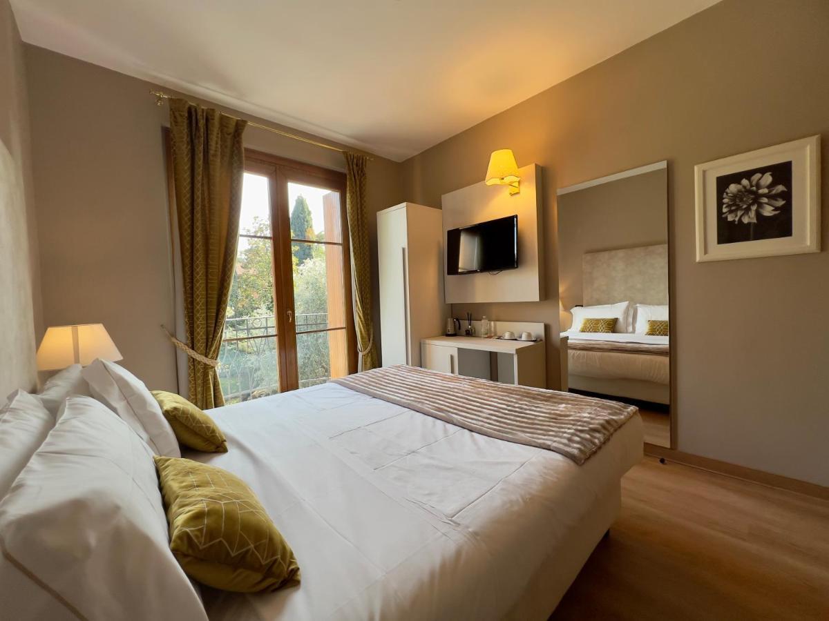 Hotel Villa Maria Au Lac - Estella Hotels Italia Тосколано Мадерно Екстериор снимка