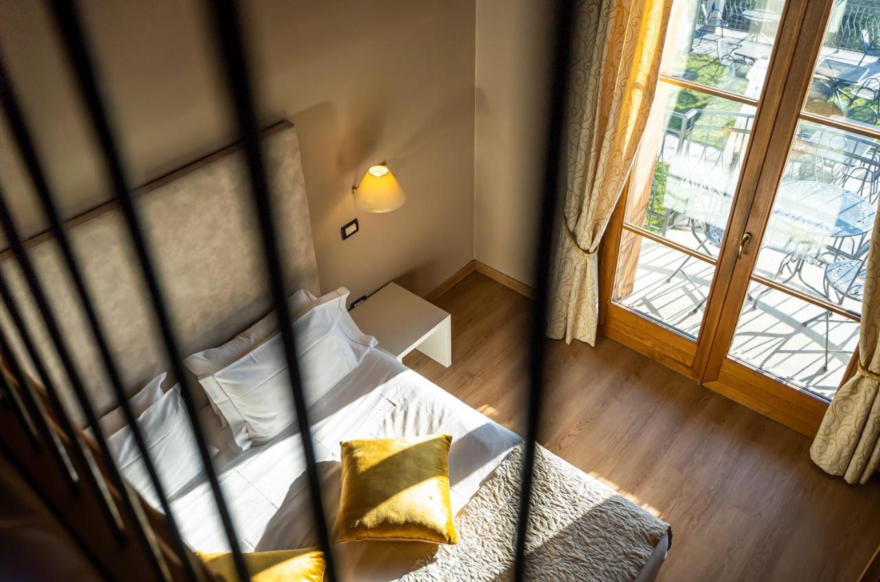 Hotel Villa Maria Au Lac - Estella Hotels Italia Тосколано Мадерно Екстериор снимка