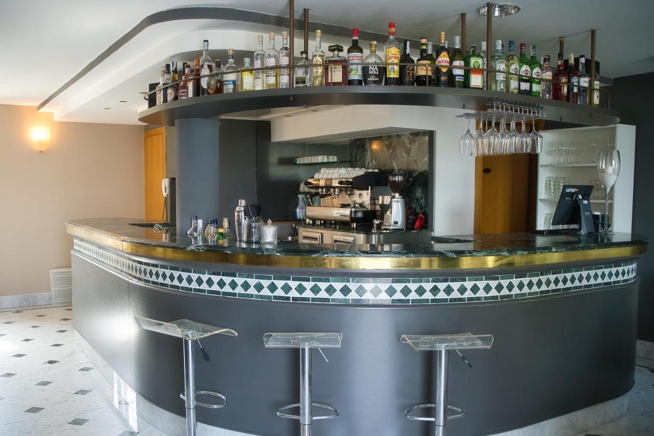 Hotel Villa Maria Au Lac - Estella Hotels Italia Тосколано Мадерно Екстериор снимка